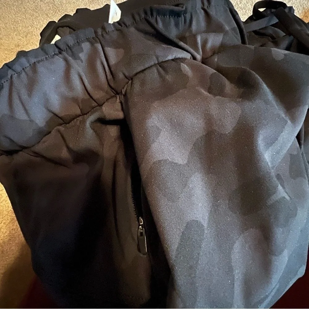 Lululemon Keep Moving Pant 7/8 High-Rise‎ Incognito Camo Multi Grey Jogger 14